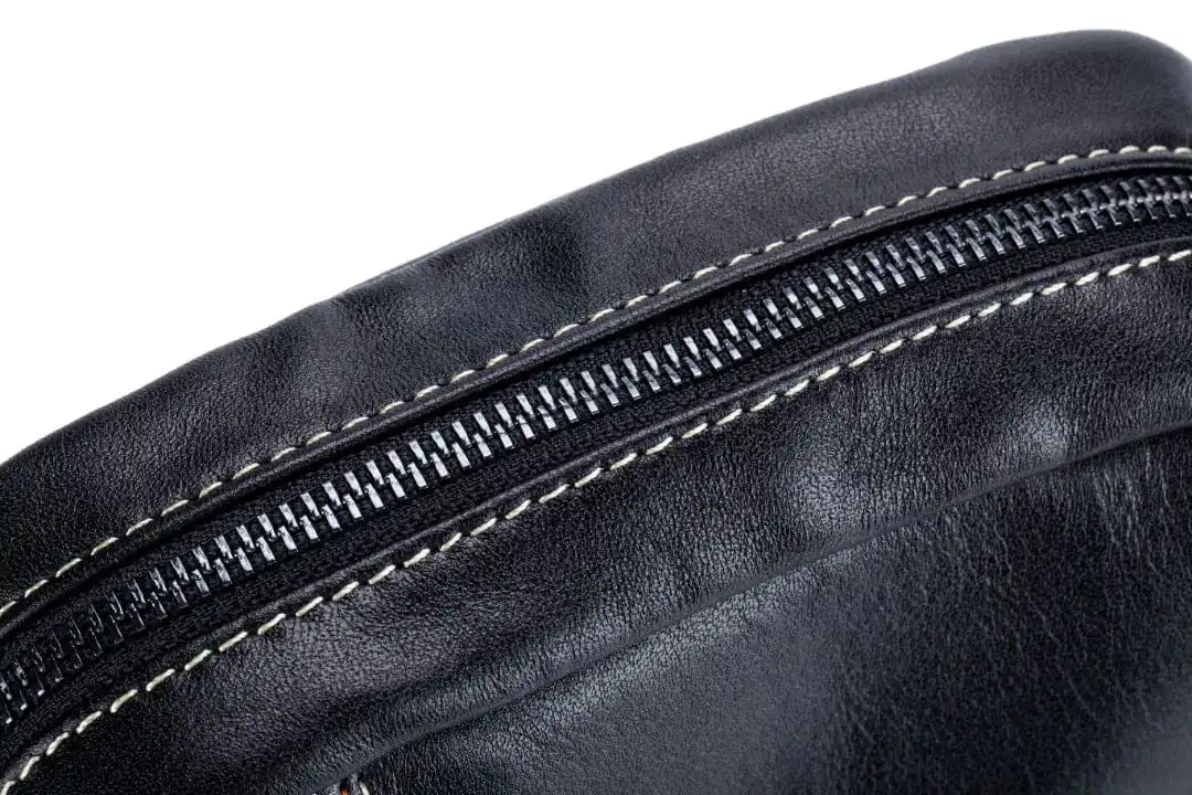 Δερμάτινο τσαντάκι ώμου Bull Captain DJB 228 μαύρο