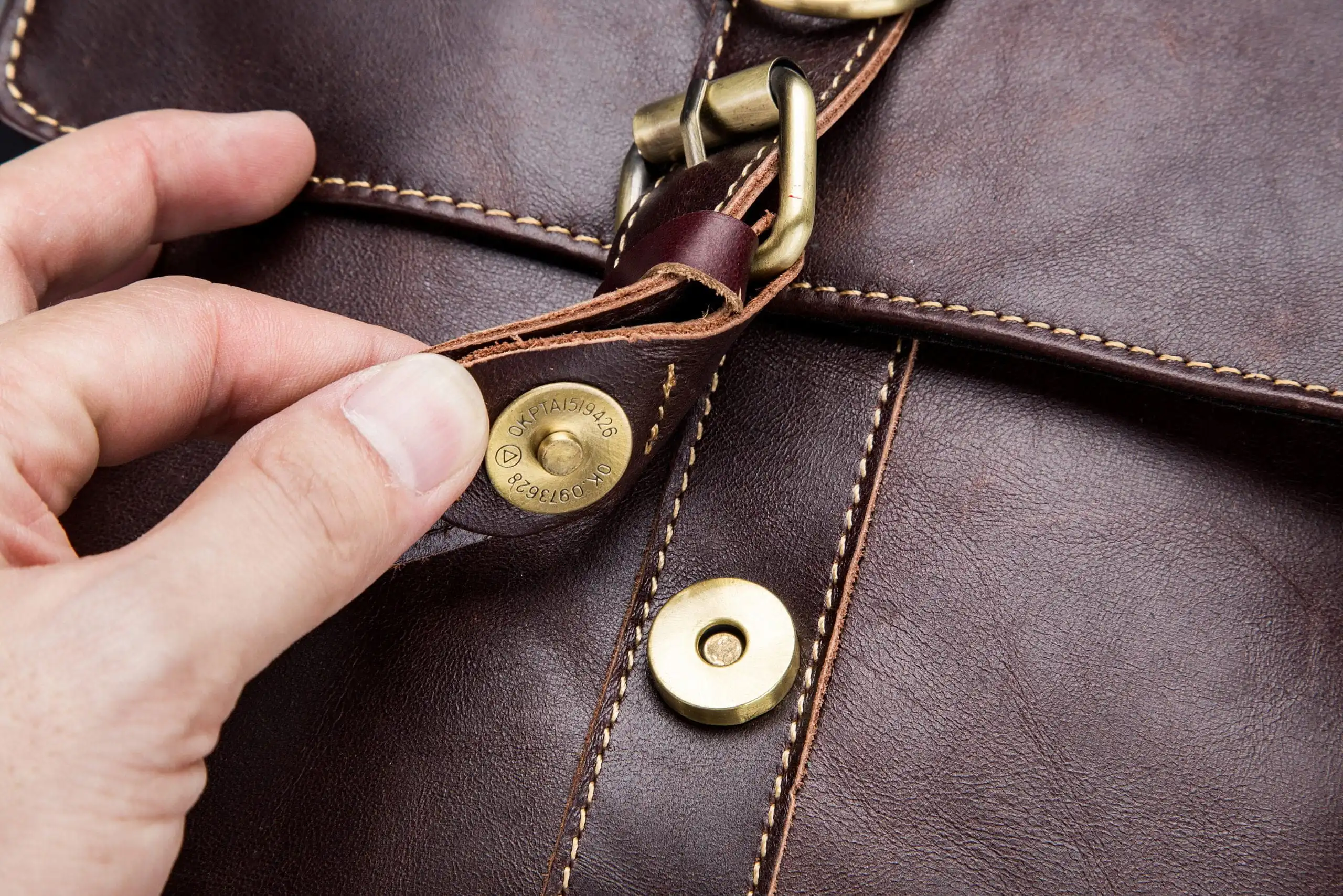 Δερμάτινη τσάντα ώμου Bull Captain DJB 302 καφέ