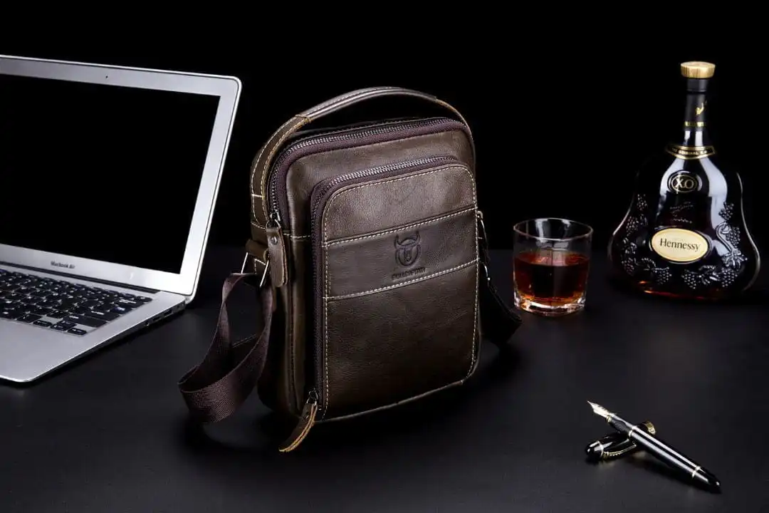 Δερμάτινο τσαντάκι ώμου Bull Captain DJB 888 καφέ