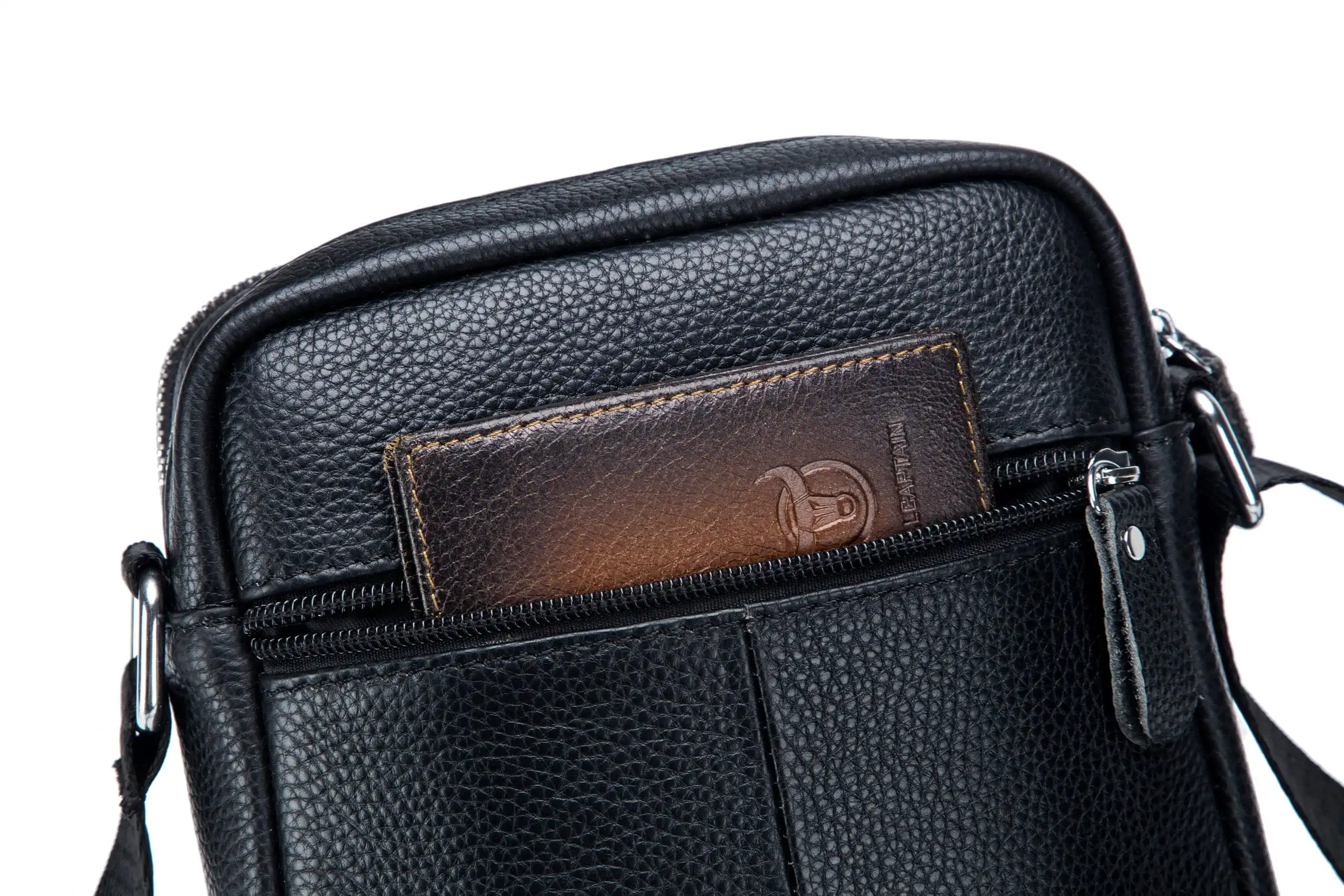 Δερμάτινο τσαντάκι ώμου Bull Captain DJB 010 μαύρο