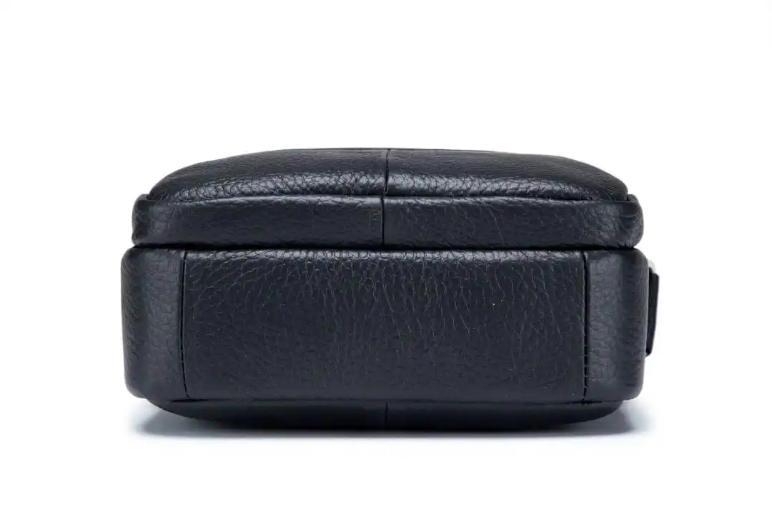 Δερμάτινο τσαντάκι ώμου Bull Captain DJB 023 μαύρο