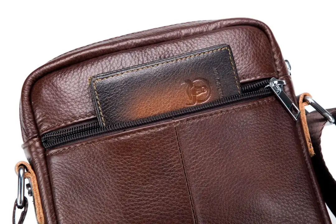 Δερμάτινο τσαντάκι ώμου Bull Captain DJB 023 καφέ