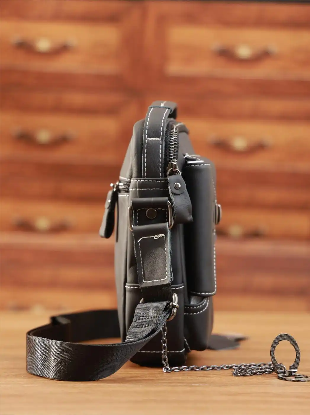 Δερμάτινο τσαντάκι ώμου Bull Captain DJB 039 μαύρο