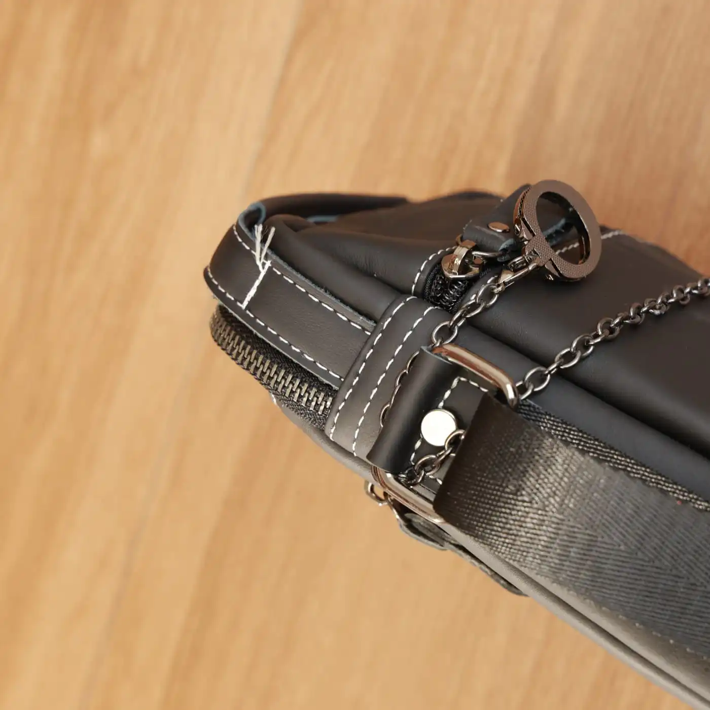 Δερμάτινο τσαντάκι ώμου Bull Captain DJB 039 μαύρο