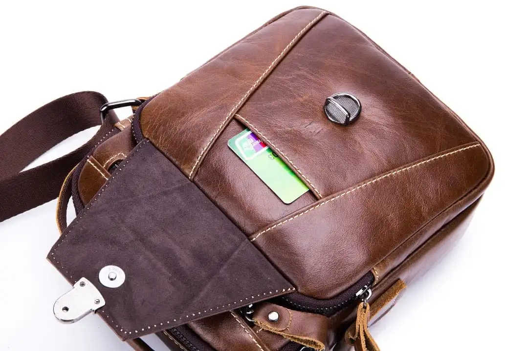 Δερμάτινο τσαντάκι ώμου Bull Captain DJB 041 καφέ