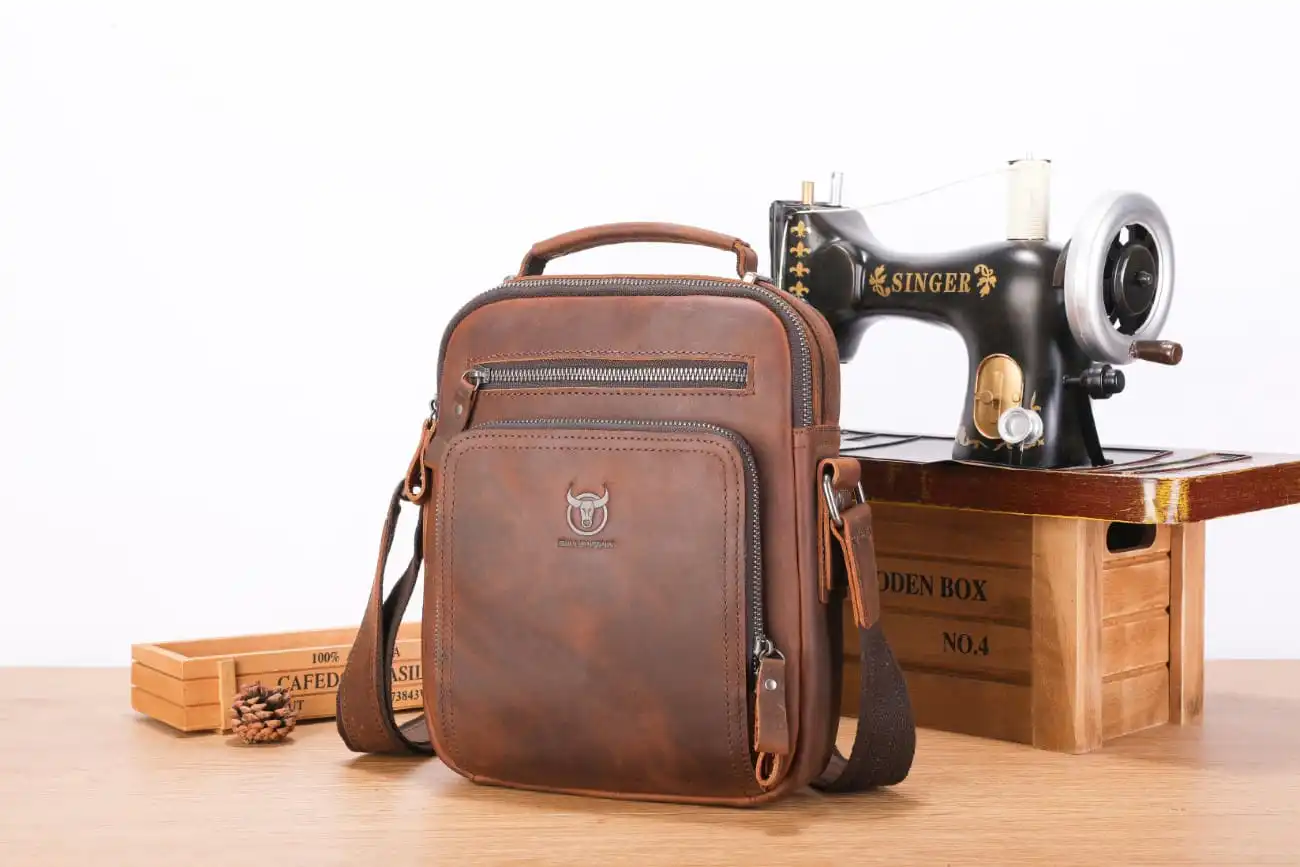 Δερμάτινο τσαντάκι ώμου Bull Captain DJB 0500-L καφέ