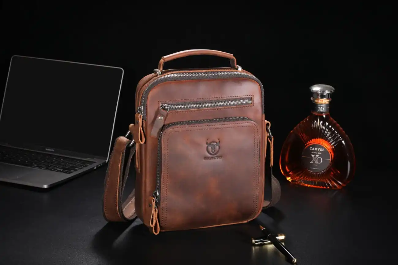 Δερμάτινο τσαντάκι ώμου Bull Captain DJB 0500-L καφέ Δερμάτινο τσαντάκι ώμου Bull Captain DJB 0500-L καφέ