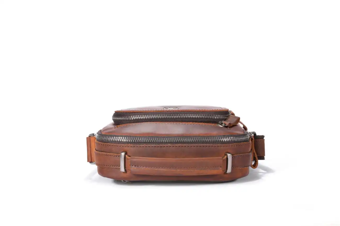 Δερμάτινο τσαντάκι ώμου Bull Captain DJB 0500-L καφέ