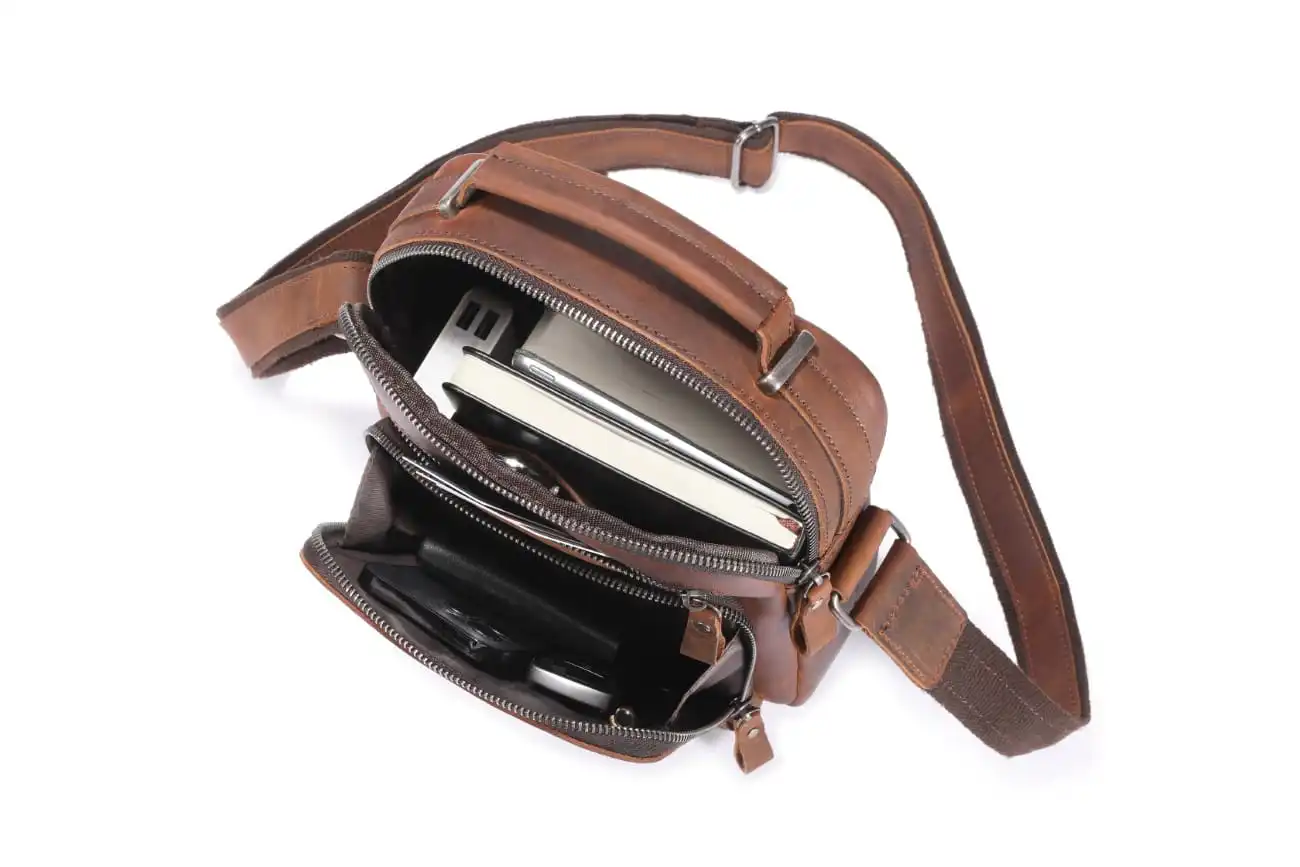 Δερμάτινο τσαντάκι ώμου Bull Captain DJB 0500-L καφέ