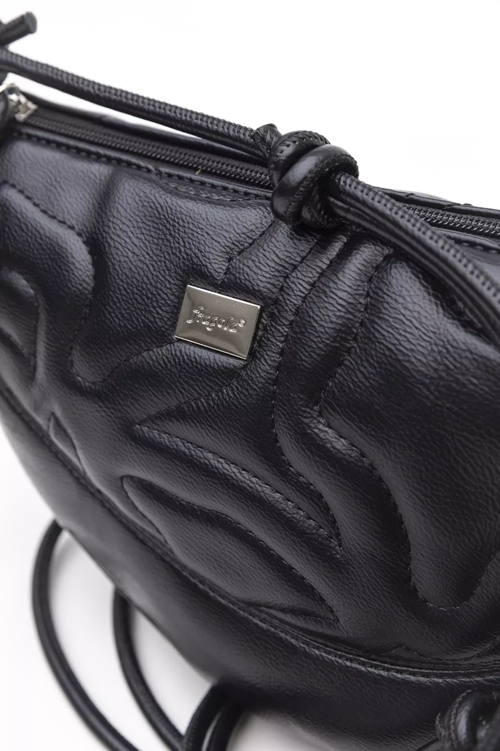 Τσάντα ώμου και χειρός μαλακή με ιδιαίτερη γραμμή με puffy γαζιά.