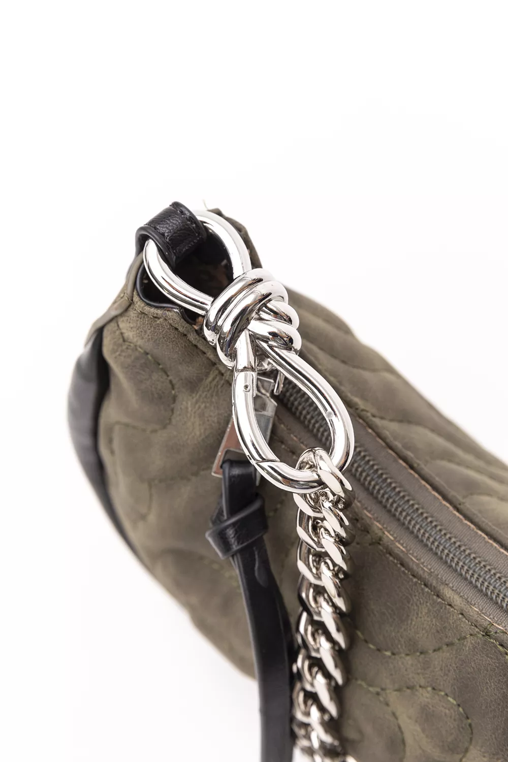 Μικρή μαλακή τσάντα υλικό με puffy γαζιά.