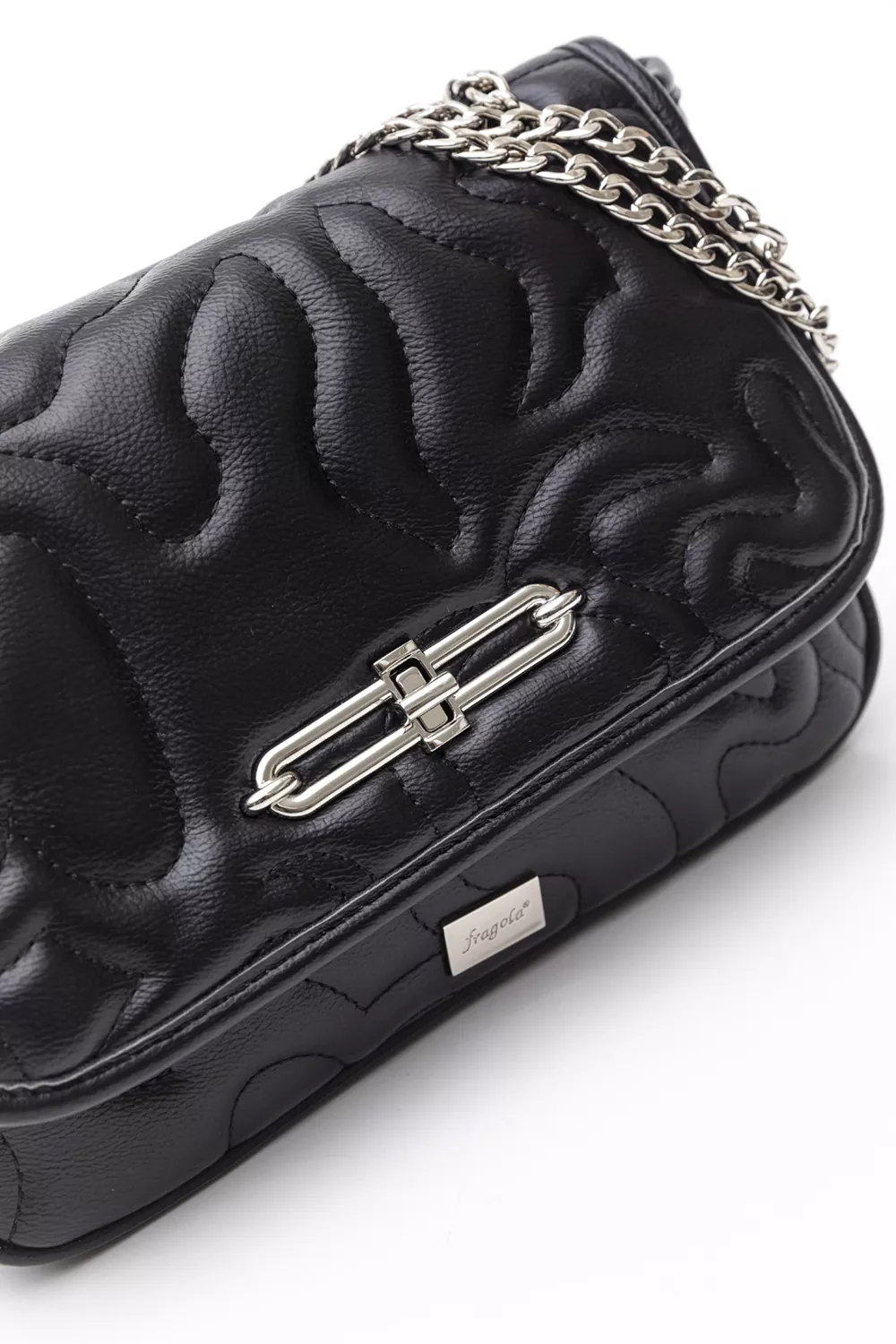 Τσάντα με αλυσίδα και καπάκι με μεταλλικό κλείσιμο με puffy κυματοειδή γαζιά