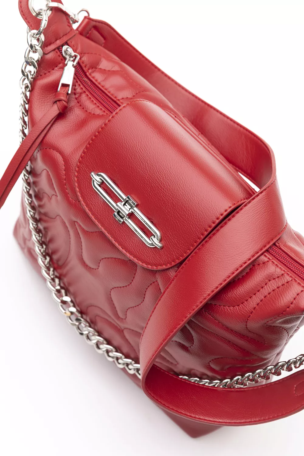 Πολυμορφική τσάντα μεσαίου μεγέθους με κυματοειδή γαζιά.