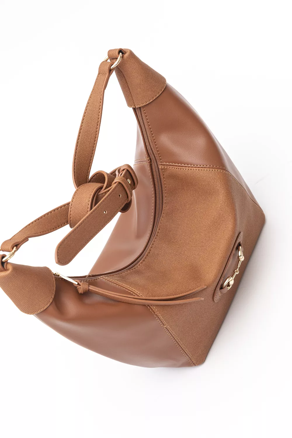 Τσάντα μεσαίου μεγέθους ώμου και χιαστί