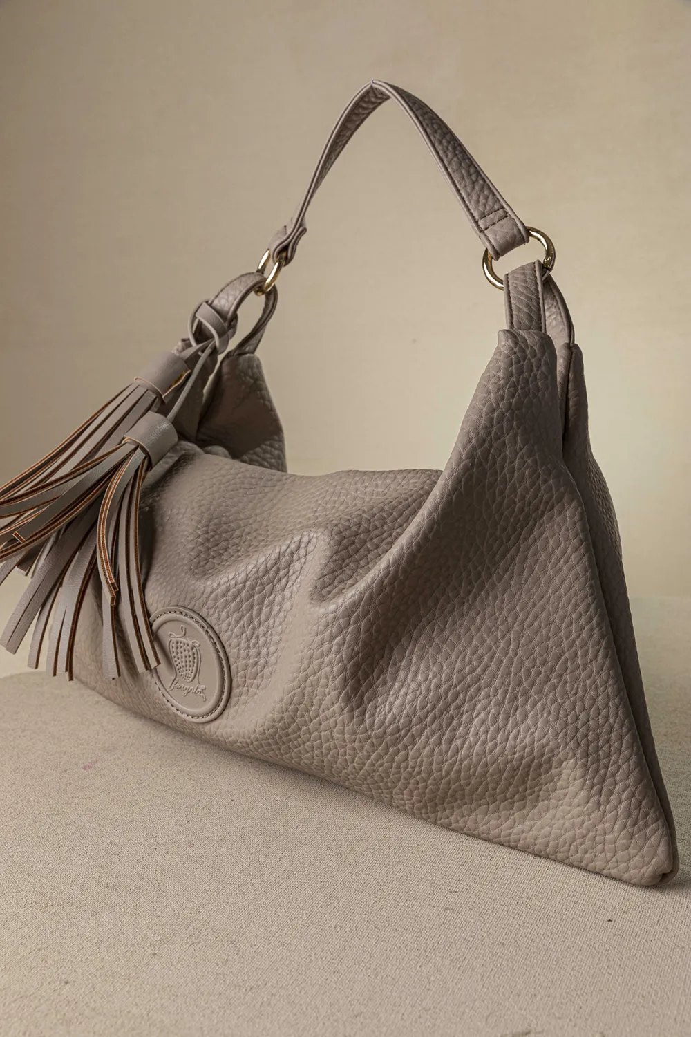 Πρακτική τσαντούλα ώμου και χιαστί