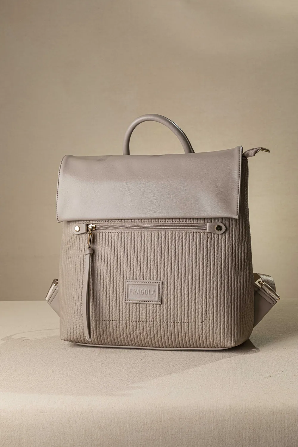 Μεγάλο backpack με καπάκι