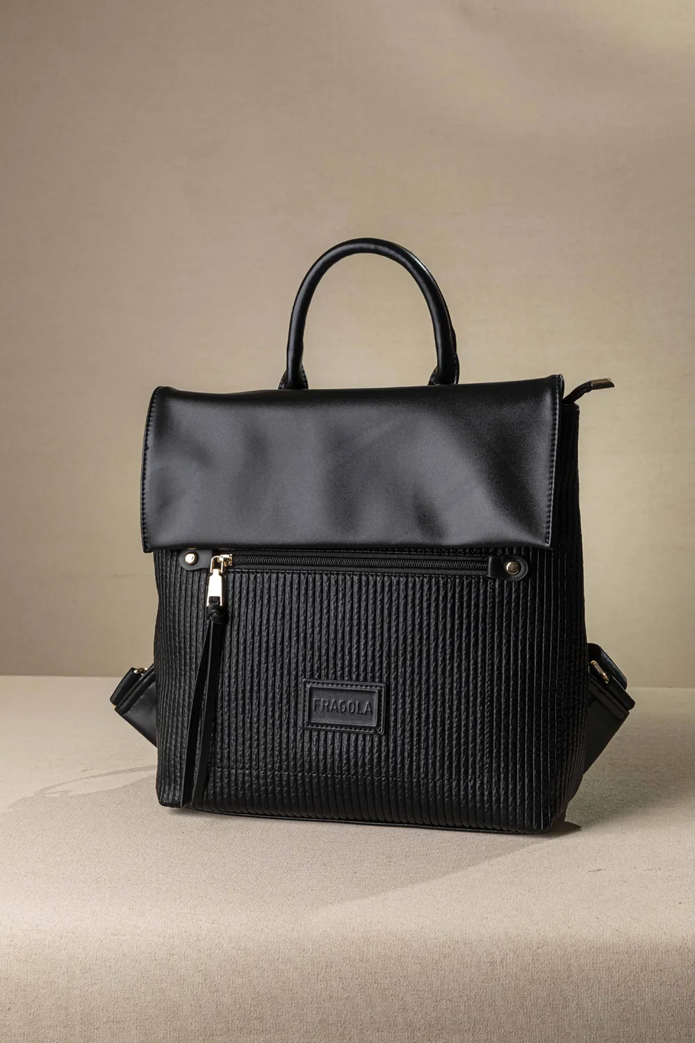 Μεγάλο backpack με καπάκι