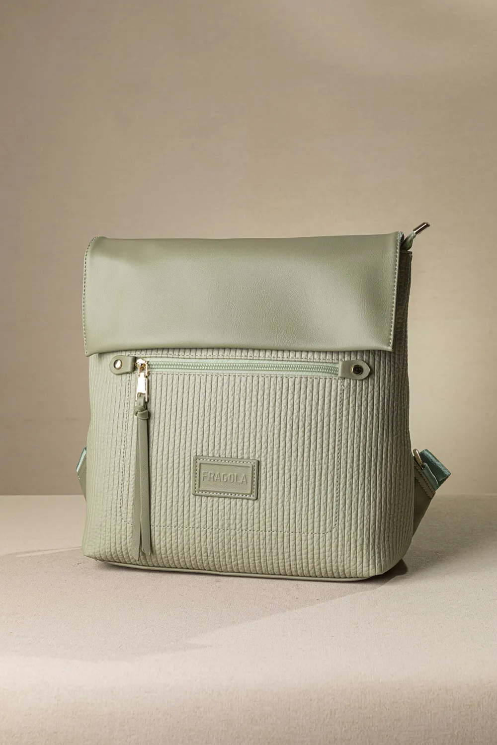 Μεγάλο backpack με καπάκι