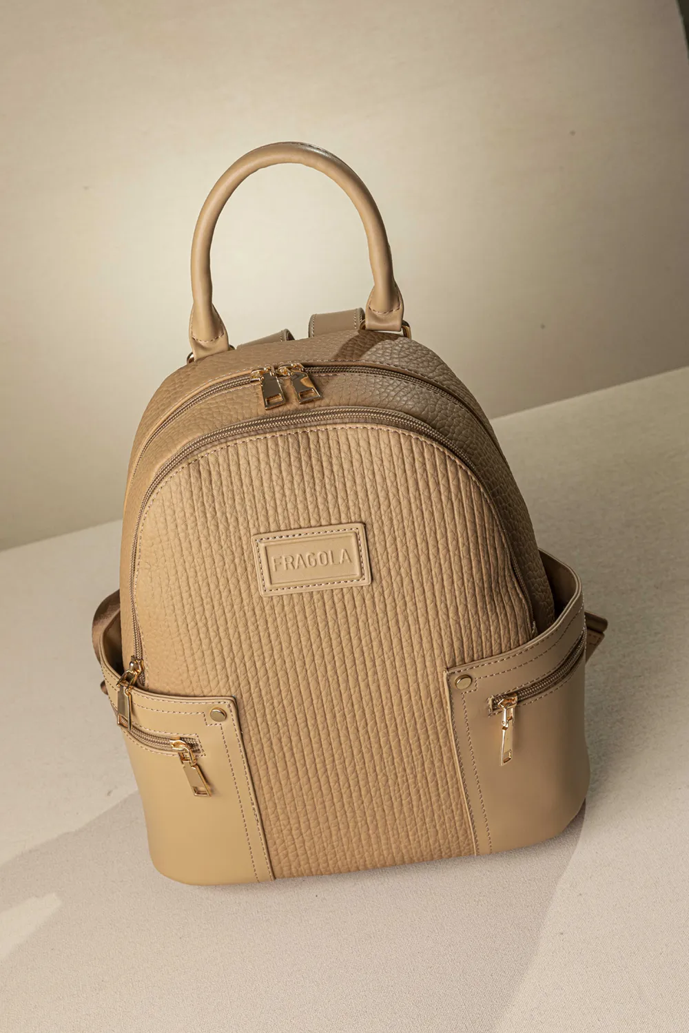 Μαλακό μεγάλο backpack με σταθερό πάτο