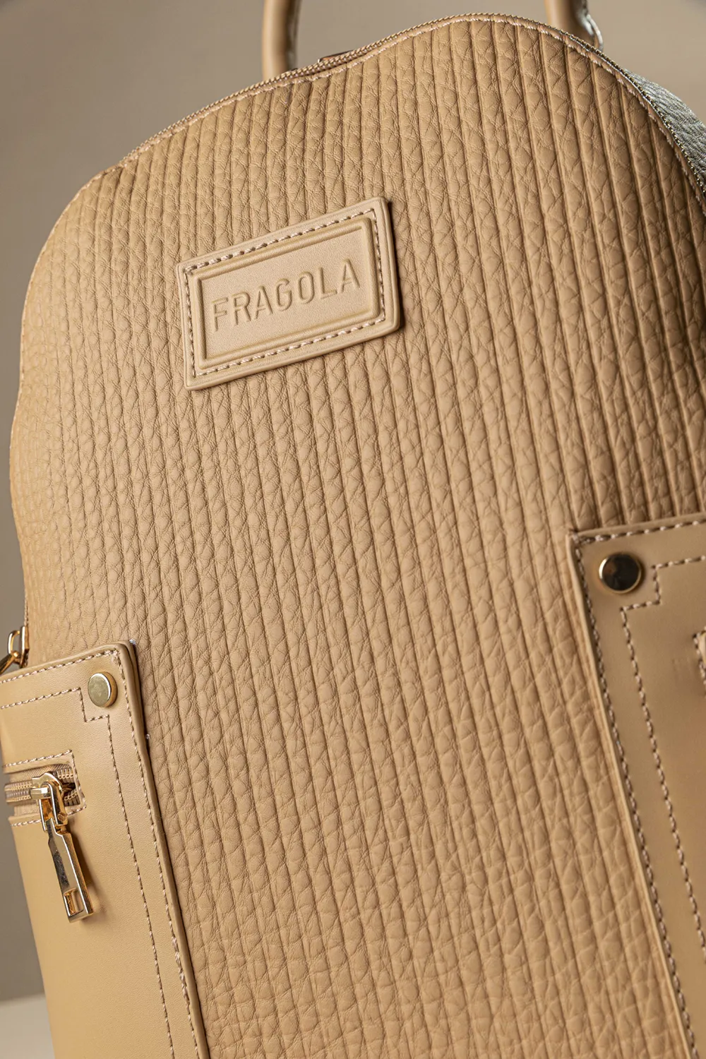 Μαλακό μεγάλο backpack με σταθερό πάτο