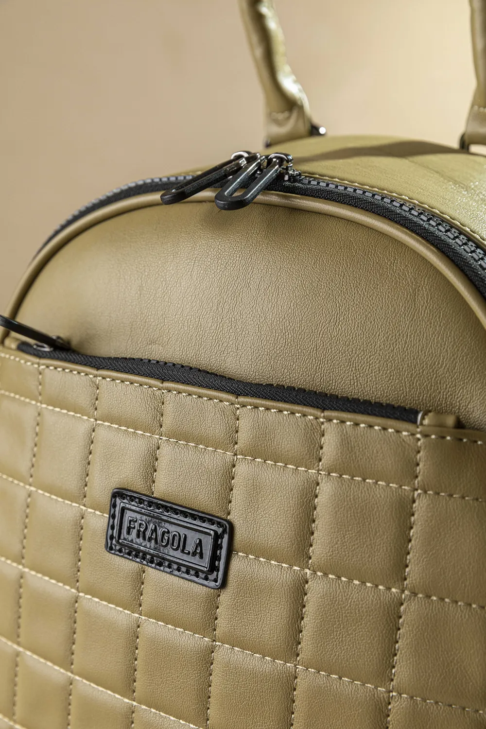 Μεγάλο μαλακό casual backpack Μεγάλο μαλακό casual backpack