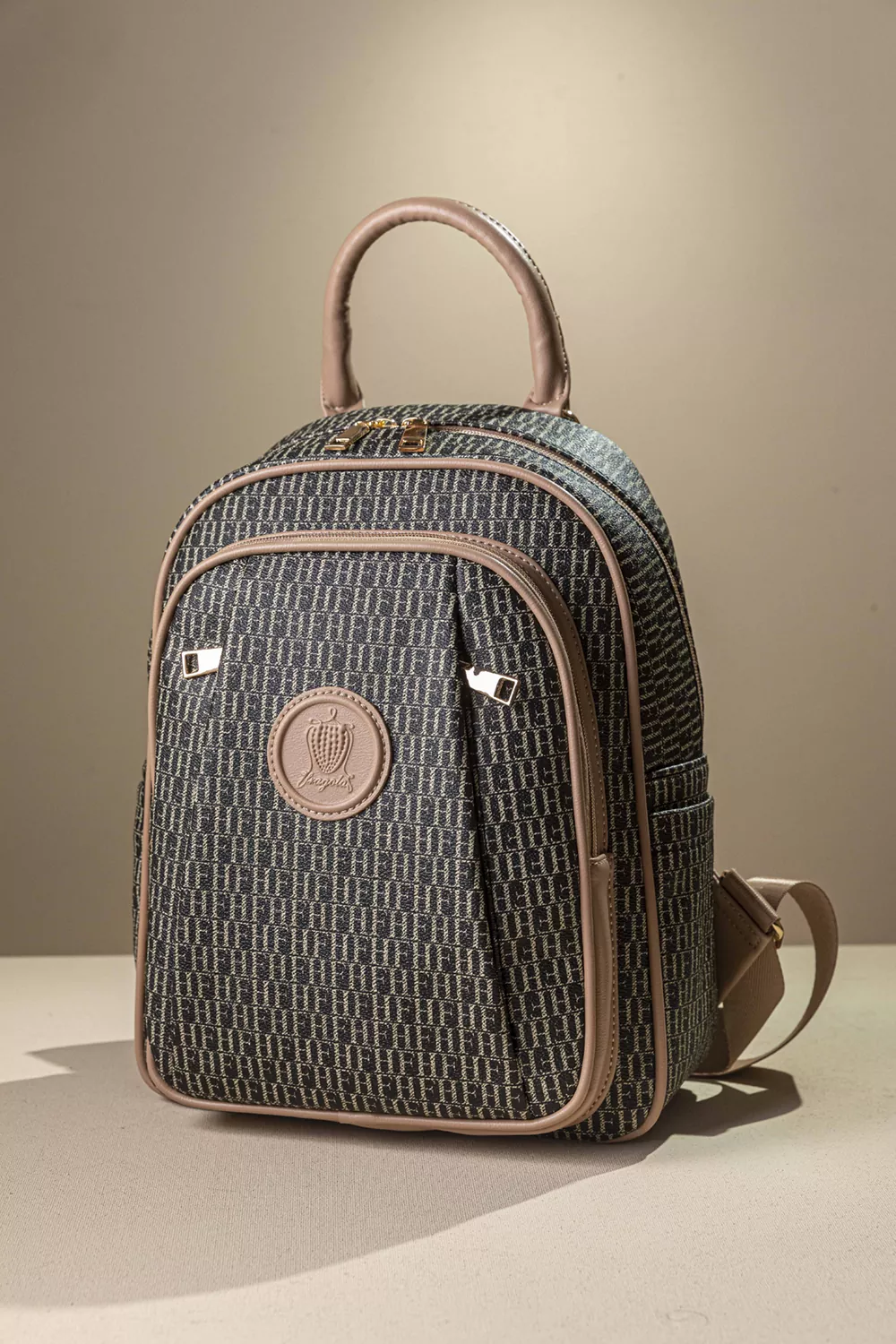 Allday Backpack με πολλές τσέπες με casual logo