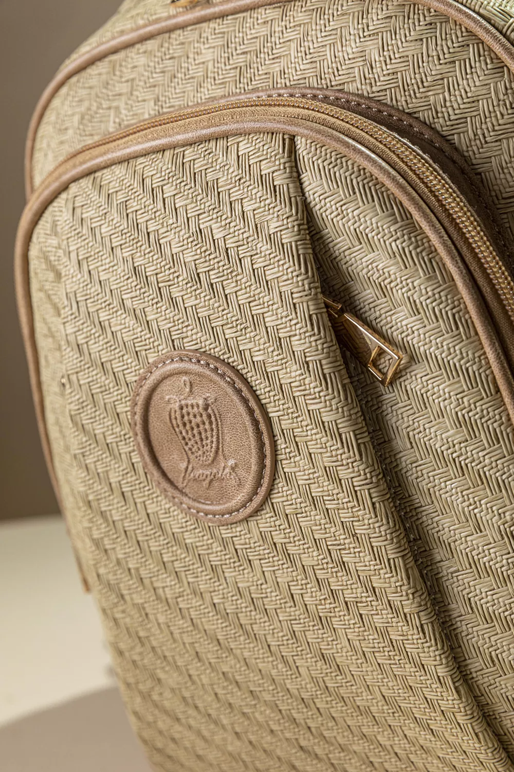 Allday Backpack με πολλές τσέπες με casual logo