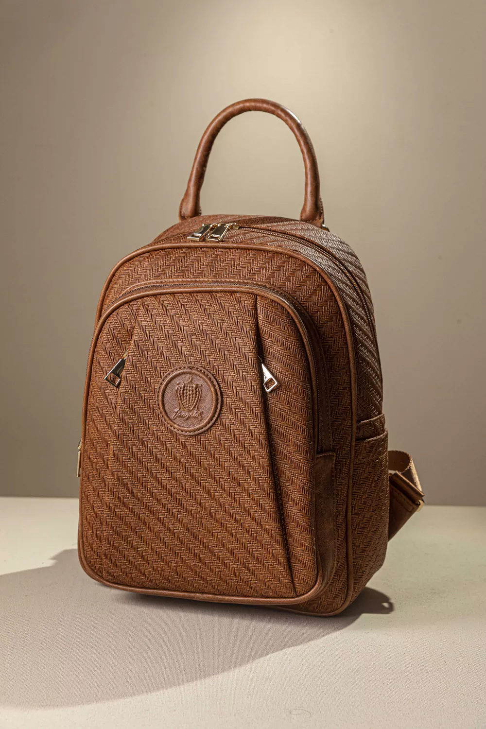 Allday Backpack με πολλές τσέπες με casual logo