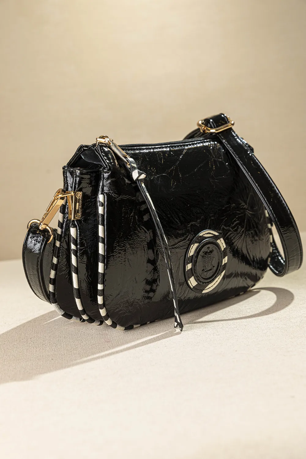 Χιαστί τρίχωρη τσάντα με zebra print φινιρίσματα