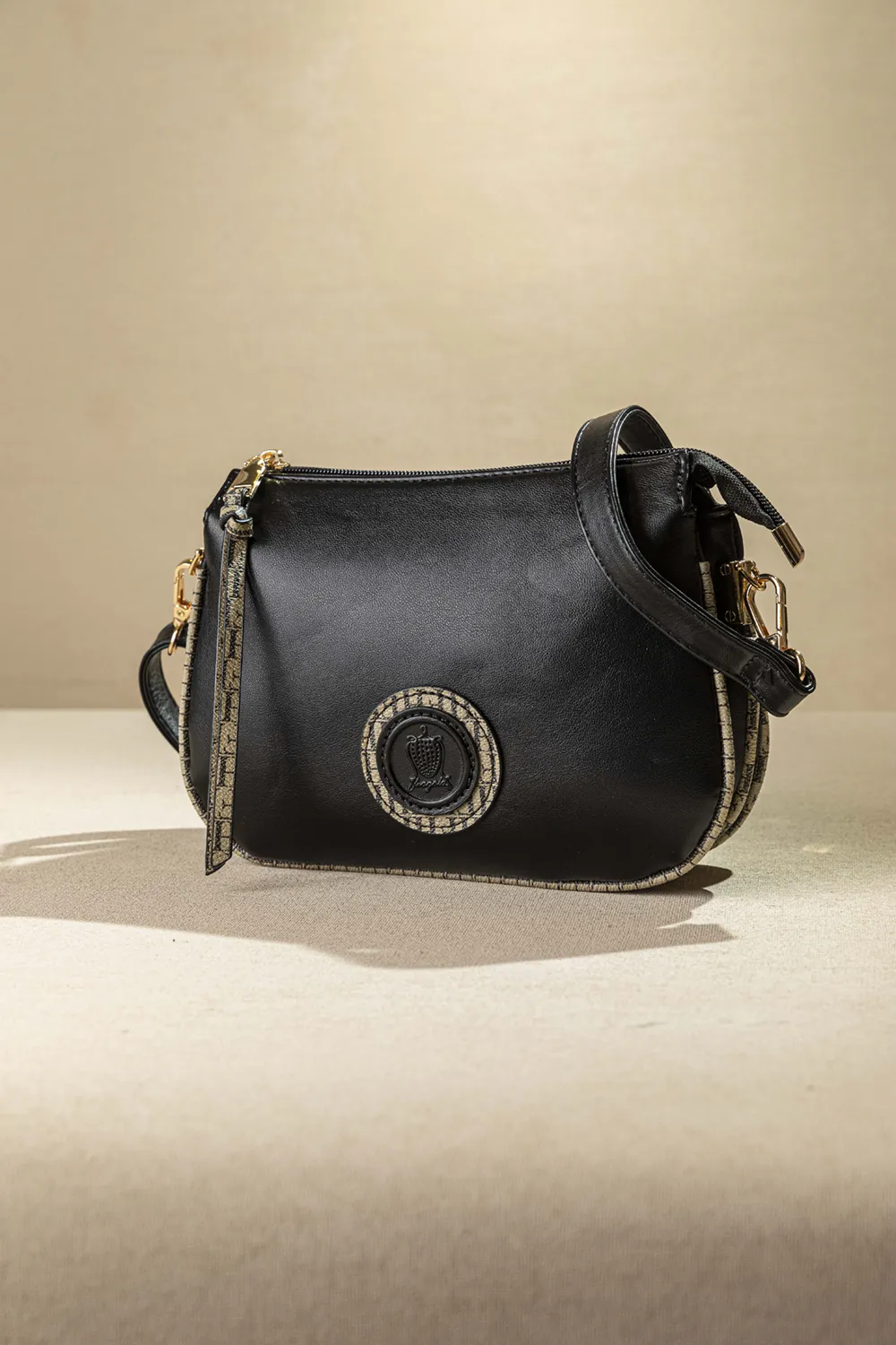 Χιαστί τρίχωρη τσάντα με zebra print φινιρίσματα