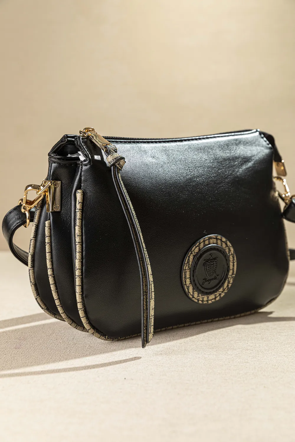 Χιαστί τρίχωρη τσάντα με zebra print φινιρίσματα