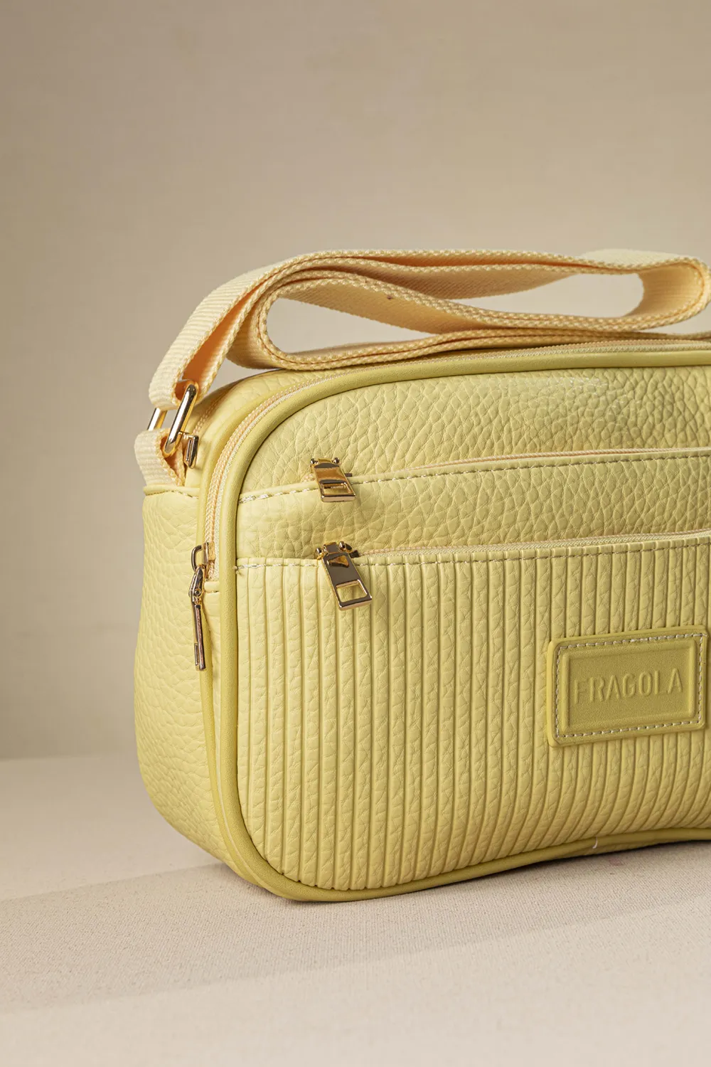 Πολυθέσια χιαστί τσάντα