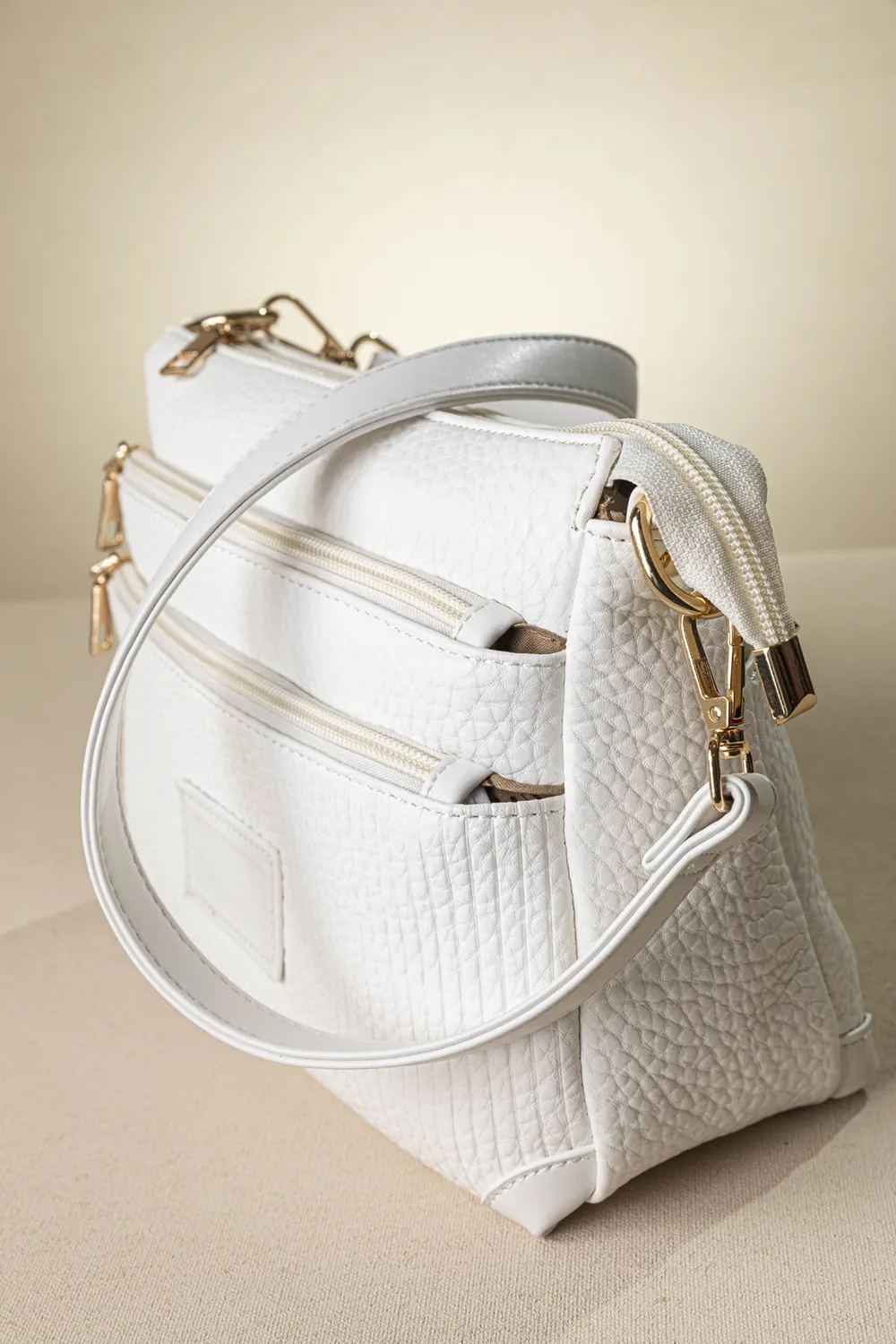 Πολυθέσια χιαστί τσάντα