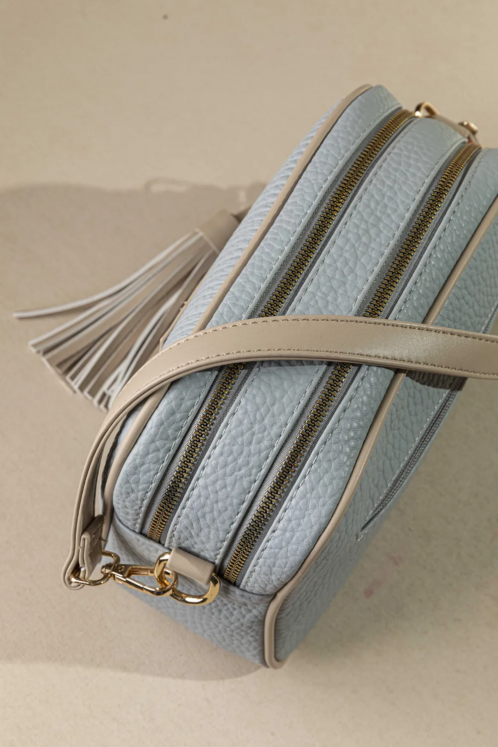 Χιαστί διθέσια τσάντα ώμου και χιαστί