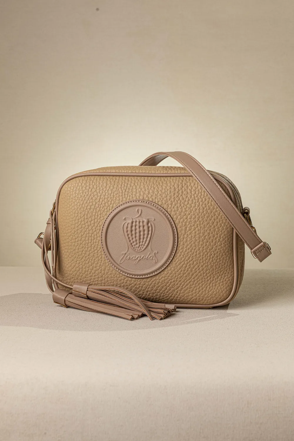 Χιαστί διθέσια τσάντα ώμου και χιαστί με casual logo