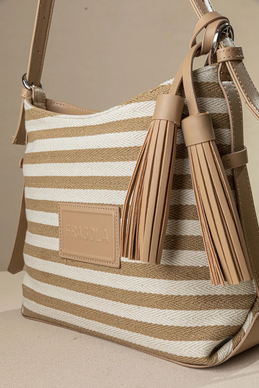 Τσάντα ώμου και χιαστί από καραβόπανο