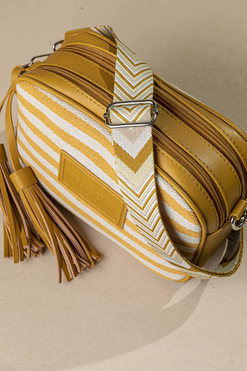 Χιαστί διθέσια τσάντα ώμου και χιαστί από καραβόπανο