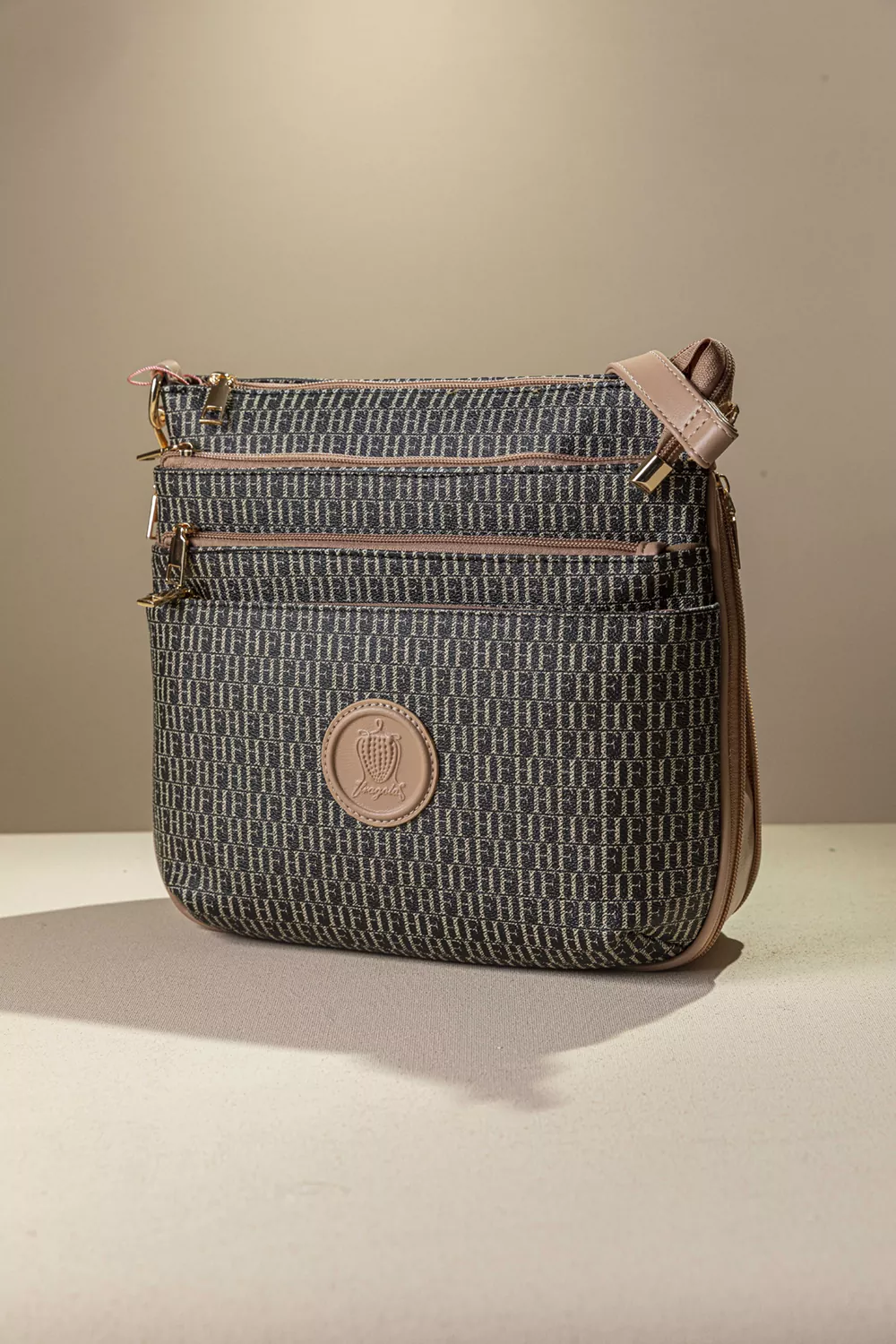 Minimal χιαστί πολυθέσια τσάντα