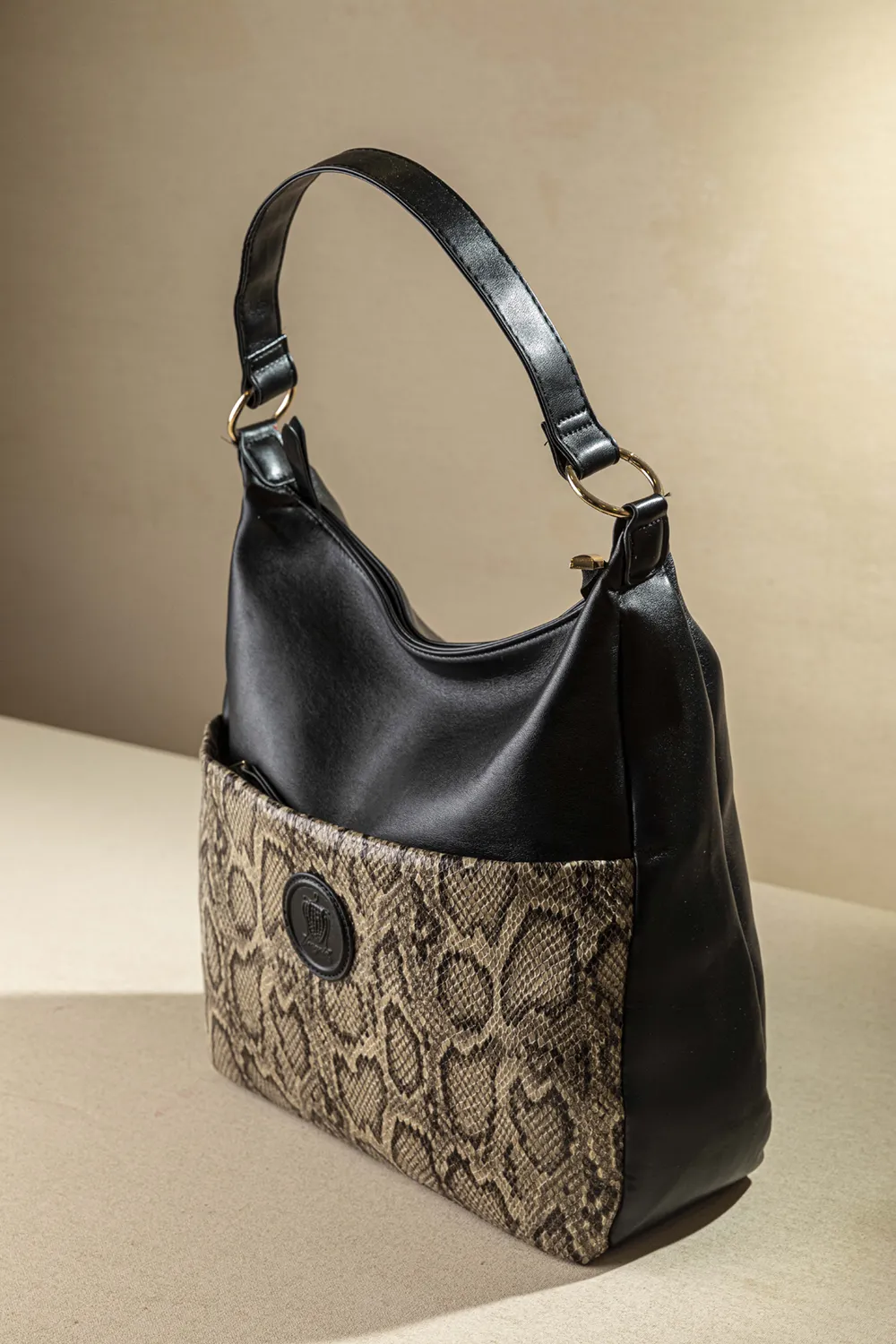 Shopping Bag με εξωτερική θήκη με φερμουάρ