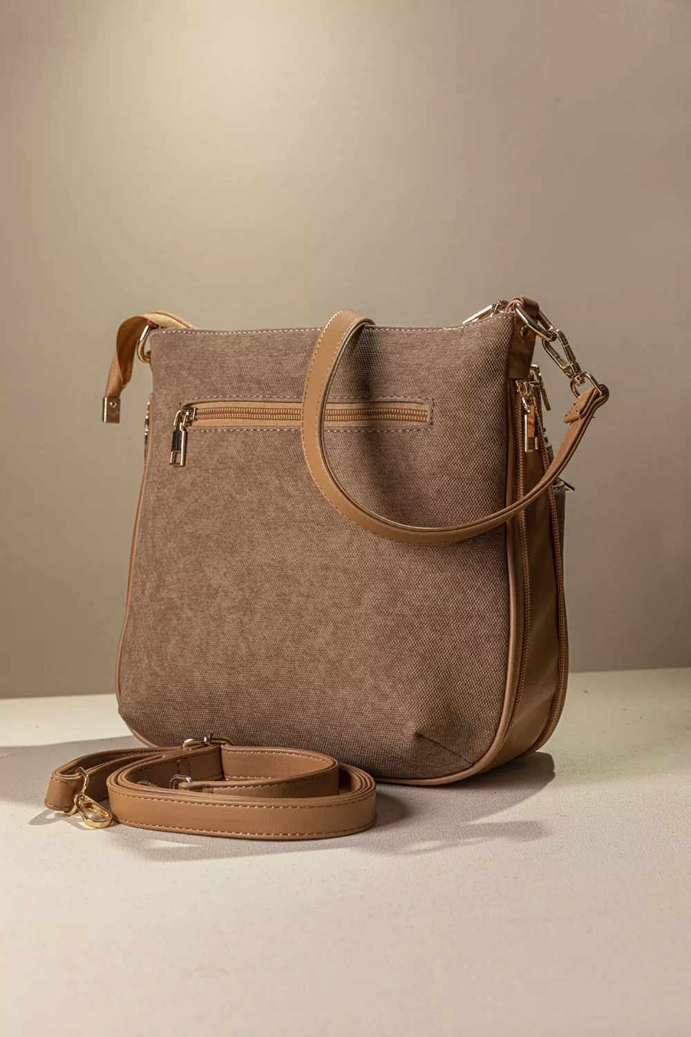 Minimal χιαστί πολυθέσια τσάντα