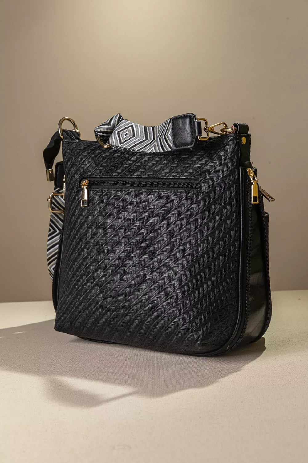 Minimal χιαστί πολυθέσια τσάντα