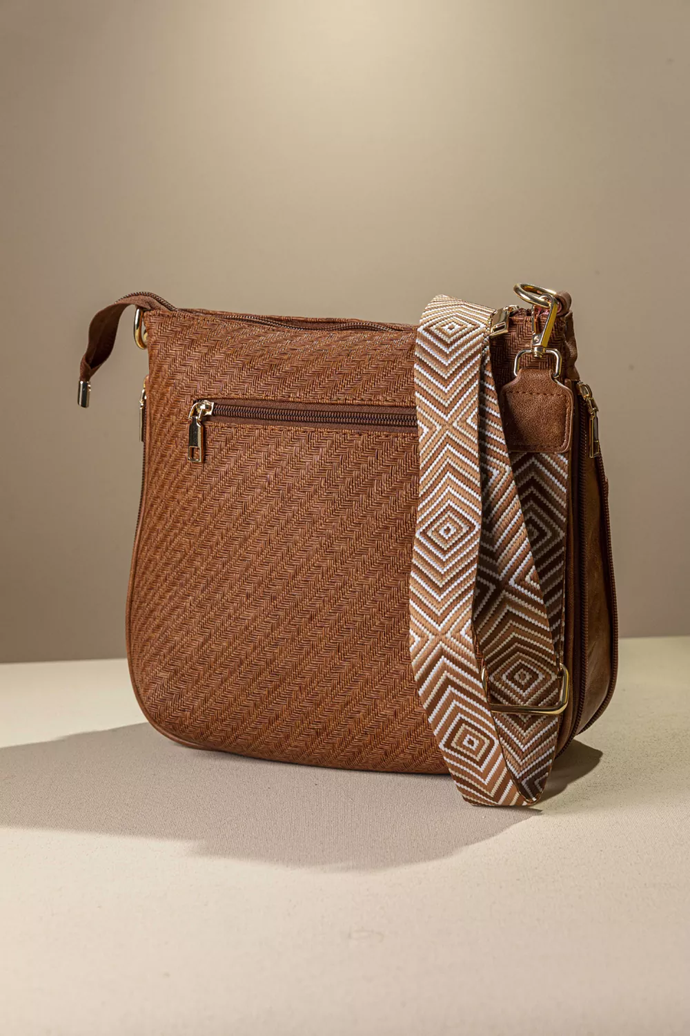 Minimal χιαστί πολυθέσια τσάντα