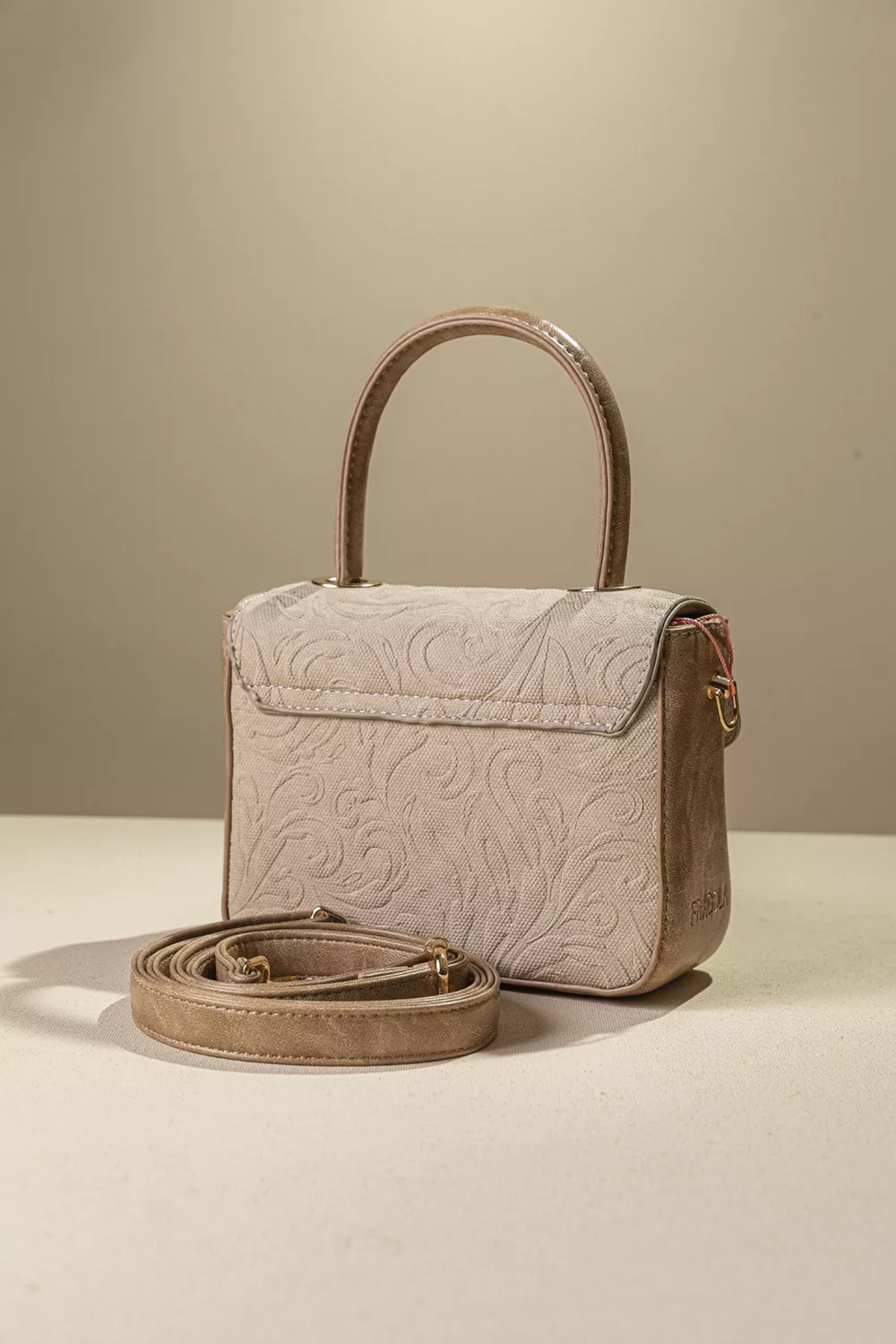 Διθέσια τσάντα χειρός