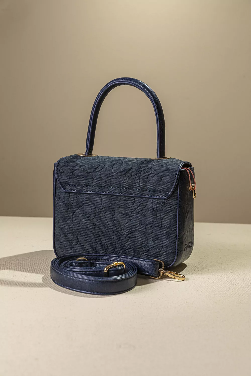 Διθέσια τσάντα χειρός