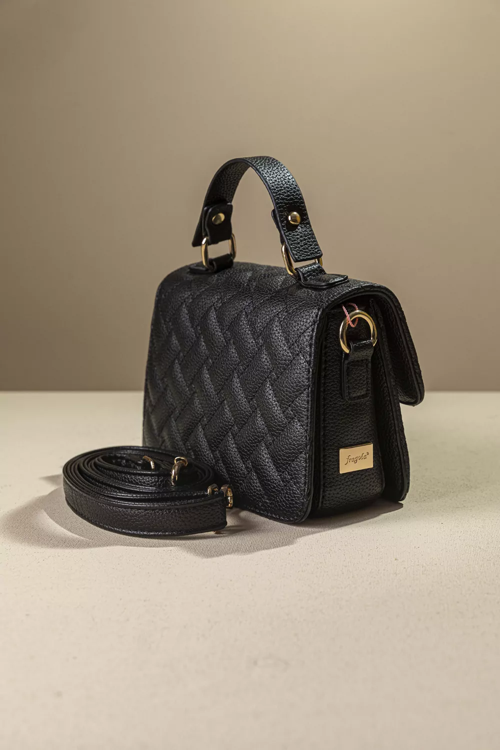 Καπιτονέ τριθέσια τσάντα χειρός