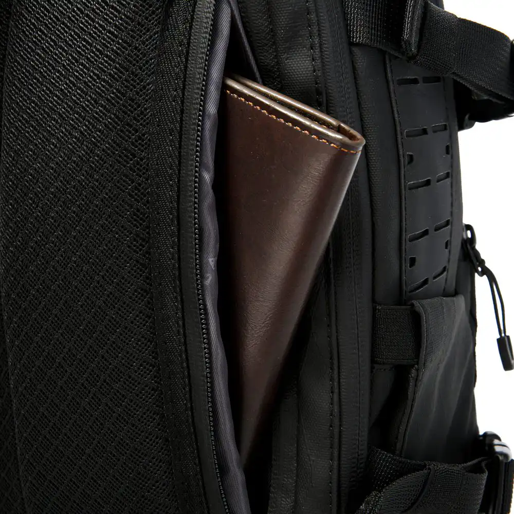 Τσαντάκι Στήθους Bange FW231 μαύρο