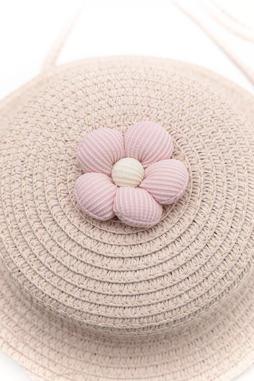 Παιδικό ψάθινο τσαντάκι σε σχήμα καπέλου