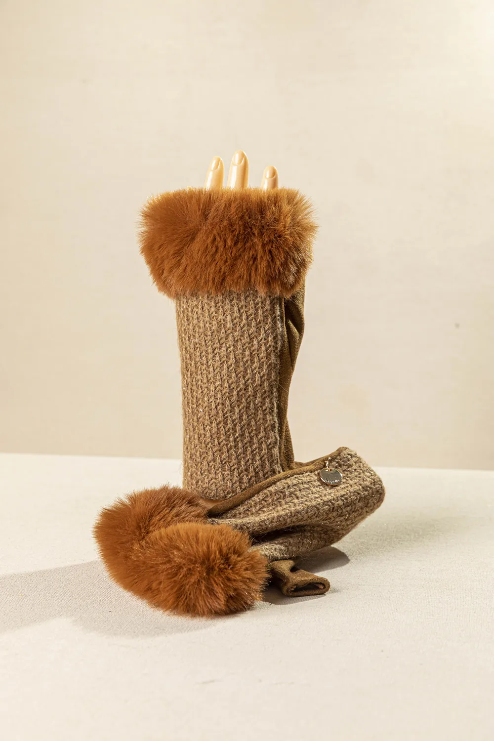 Γάντι γυναικείο μανσέτα