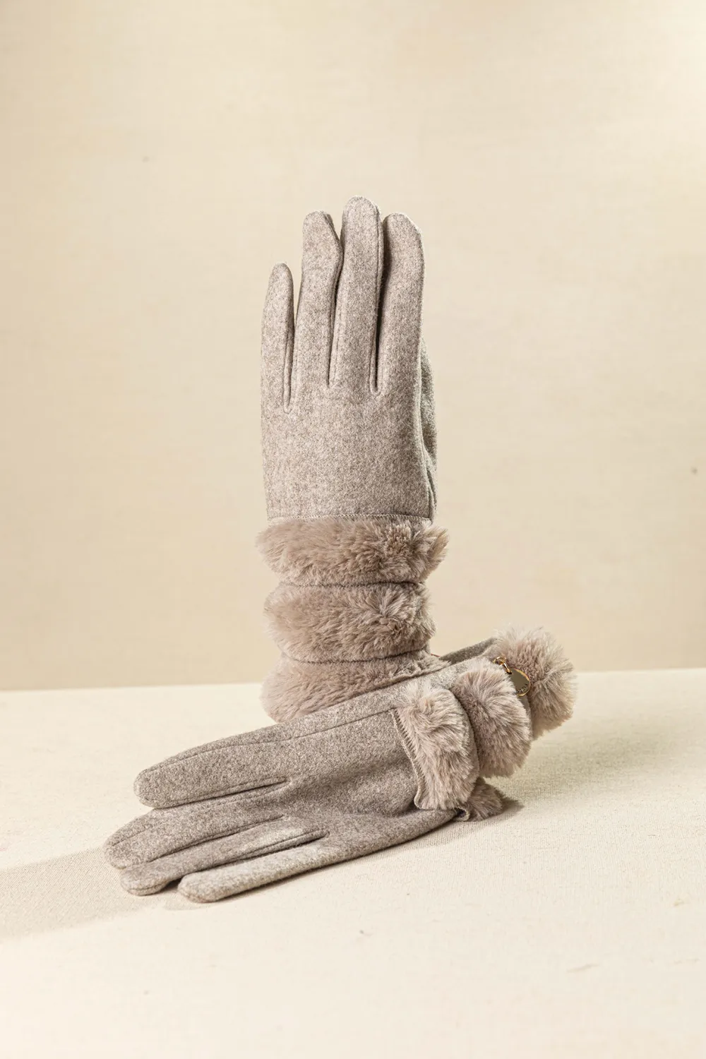 Γάντι γυναικείο με οικολογική γούνα