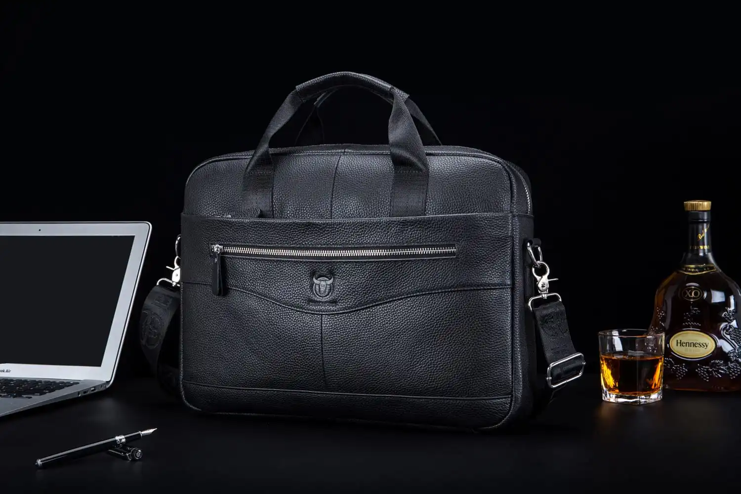 Δερμάτινος χαρτοφύλακας Bull Captain GWB-044 μαύρο Δερμάτινος χαρτοφύλακας Bull Captain GWB-044 μαύρο